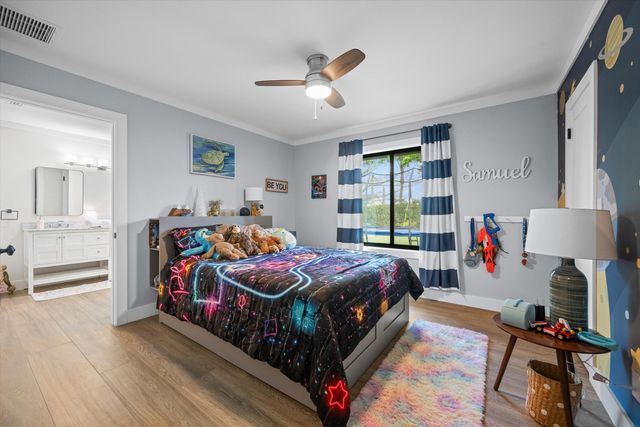 15855 Meadow Wood Drive, Wellington, FL 33414