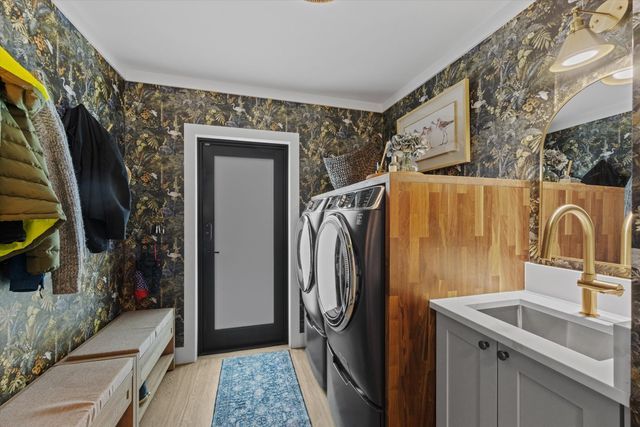 15855 Meadow Wood Drive, Wellington, FL 33414