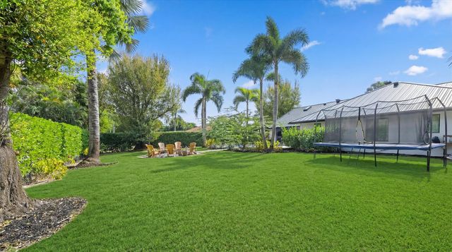 15855 Meadow Wood Drive, Wellington, FL 33414