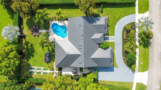 15855 Meadow Wood Drive, Wellington, FL 33414