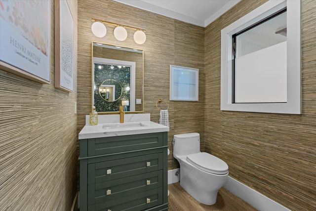 15855 Meadow Wood Drive, Wellington, FL 33414