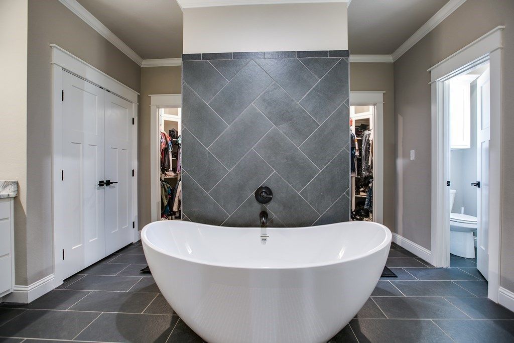 Image 18 of property listing at 4529 Old Stone Dr, San Angelo, TX 76904