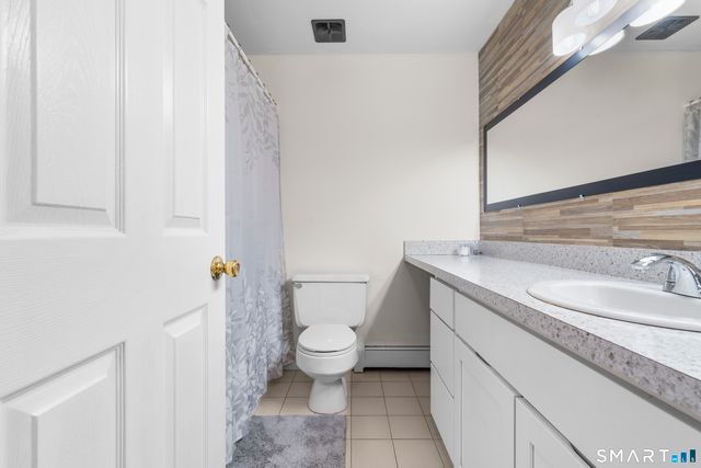 134 Williamstown Court 134, Newington, CT 06111