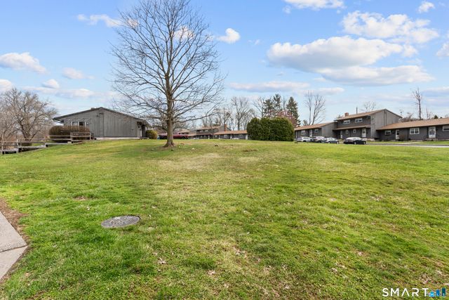 134 Williamstown Court 134, Newington, CT 06111