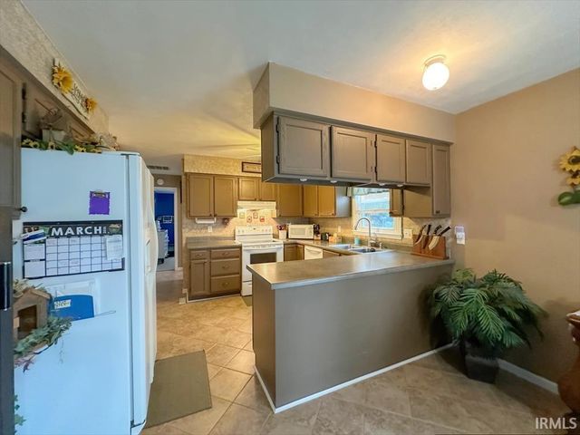 1847 N 750 EAST, Greentown, IN 46936