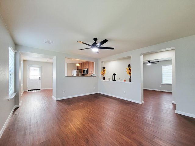 2911 Rustling Chestnut Street, Spring, TX 77389