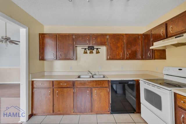 95 Tempest Lane, Allenhurst, GA 31301