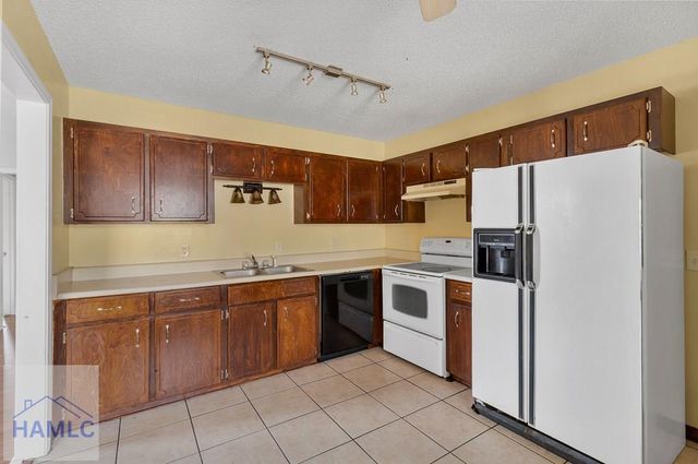 95 Tempest Lane, Allenhurst, GA 31301