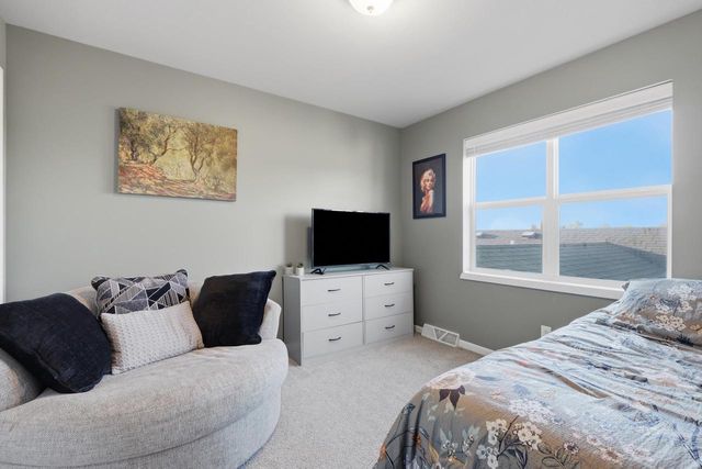 1082 O'Keeffe Avenue, Sun Prairie, WI 53590