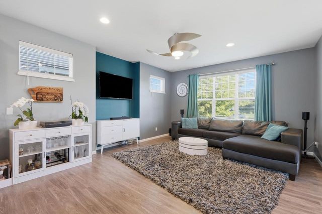 1082 O'Keeffe Avenue, Sun Prairie, WI 53590