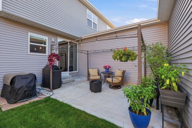 1082 O'Keeffe Avenue, Sun Prairie, WI 53590
