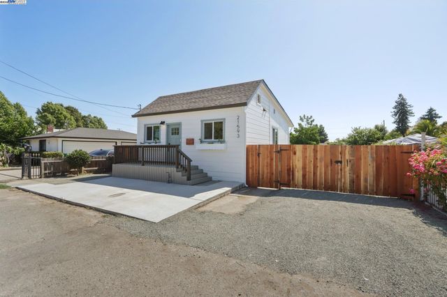 21593 Princeton St, Hayward, CA 94541