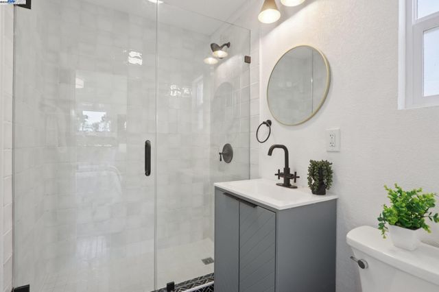 21593 Princeton St, Hayward, CA 94541