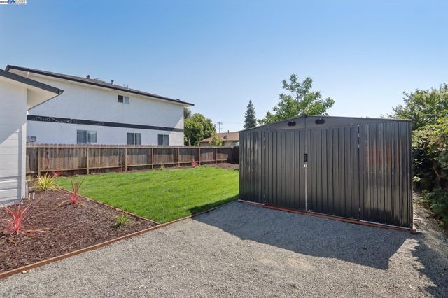 21593 Princeton St, Hayward, CA 94541