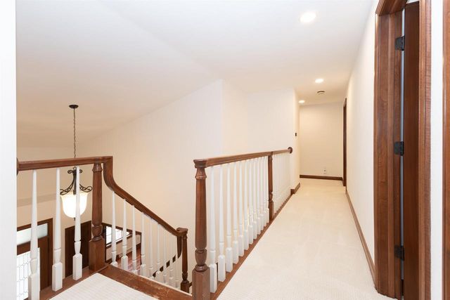 59 BRENTWOOD LANE, Appleton, WI 54915
