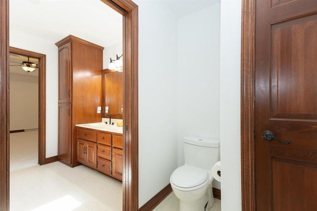 59 BRENTWOOD LANE, Appleton, WI 54915