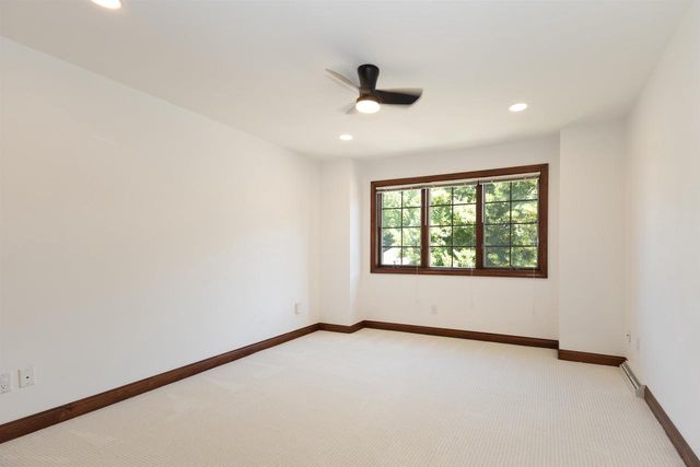 59 BRENTWOOD LANE, Appleton, WI 54915