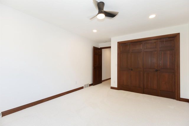 59 BRENTWOOD LANE, Appleton, WI 54915