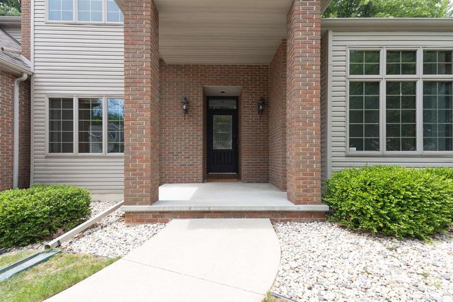 59 BRENTWOOD LANE, Appleton, WI 54915