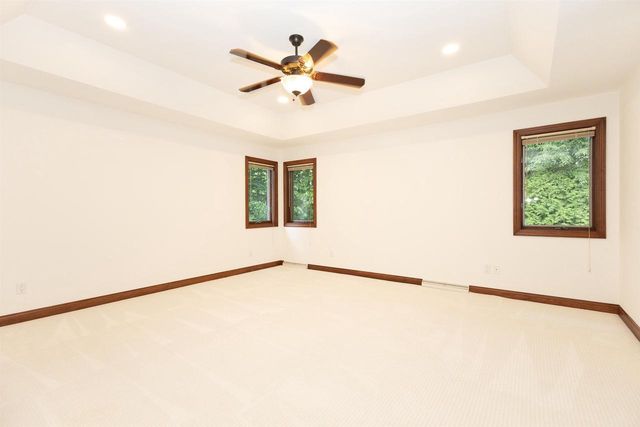 59 BRENTWOOD LANE, Appleton, WI 54915