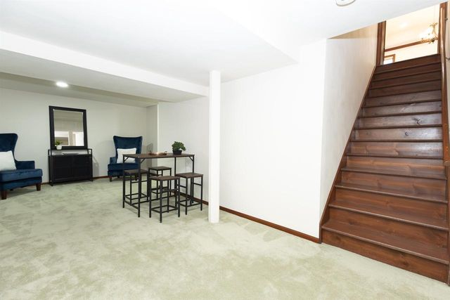 59 BRENTWOOD LANE, Appleton, WI 54915