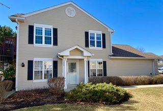 513 Windham Cove Drive, Crystal Lake, IL 60014