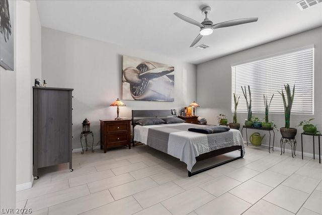 10165 Ferton Lake Avenue, Las Vegas, NV 89178