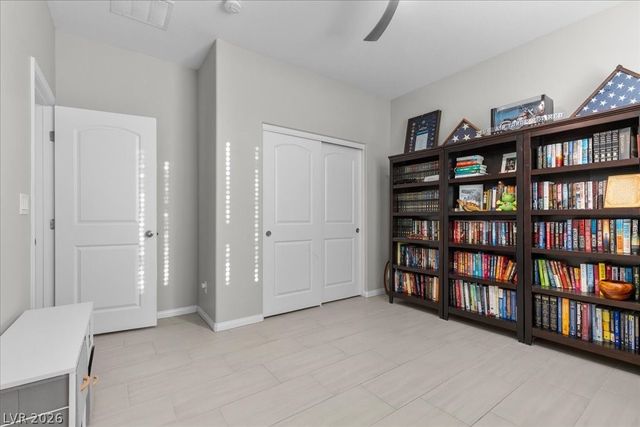 10165 Ferton Lake Avenue, Las Vegas, NV 89178