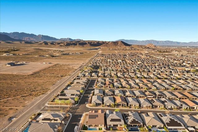 10165 Ferton Lake Avenue, Las Vegas, NV 89178