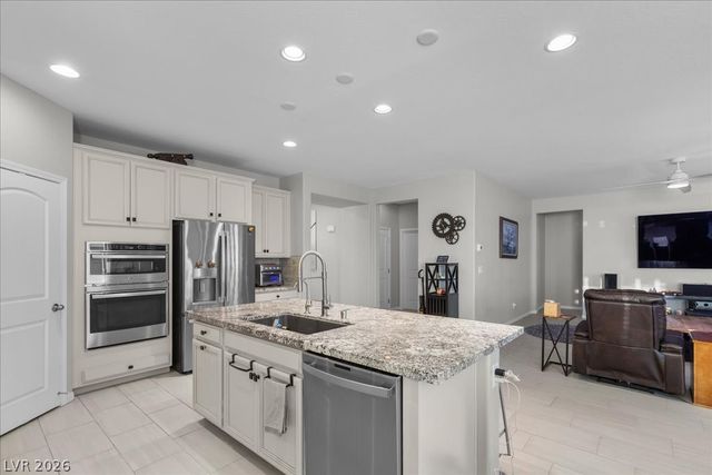 10165 Ferton Lake Avenue, Las Vegas, NV 89178