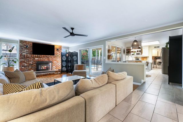 754 E Spruce Avenue, Fresno, CA 93720