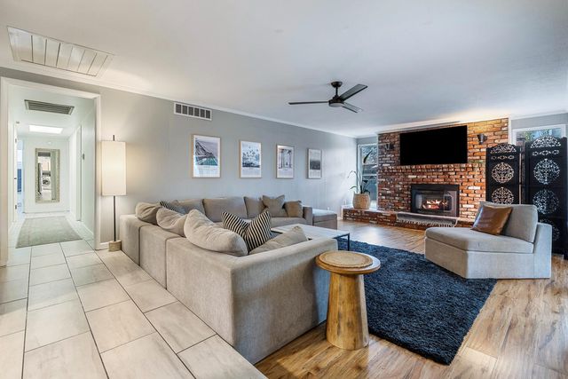 754 E Spruce Avenue, Fresno, CA 93720