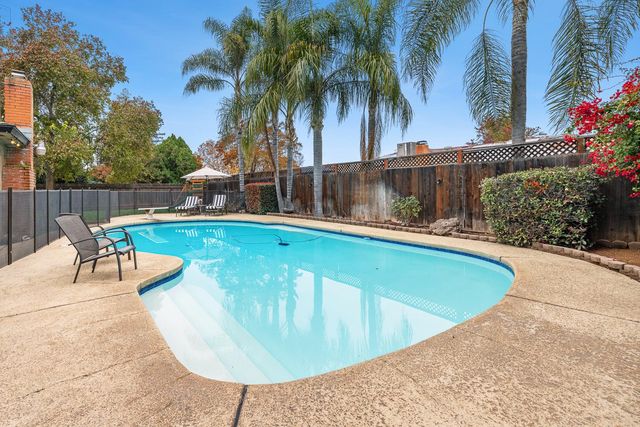 754 E Spruce Avenue, Fresno, CA 93720