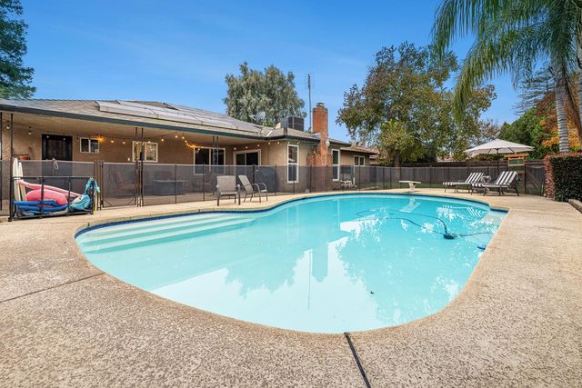 754 E Spruce Avenue, Fresno, CA 93720