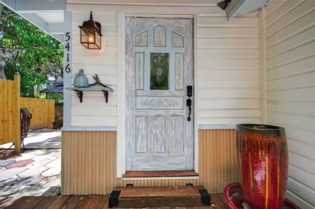 5416 DELETTE AVENUE S, St Petersburg, FL 33707