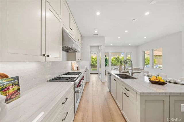 237 Pinnacle, Irvine, CA 92602