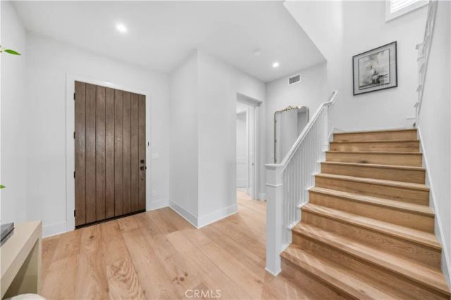 237 Pinnacle, Irvine, CA 92602