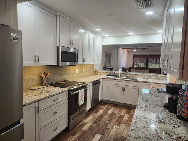 3411 AVENIDA MADERA A, Bradenton, FL 34210