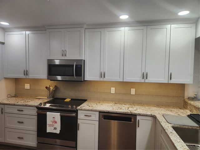 3411 AVENIDA MADERA A, Bradenton, FL 34210
