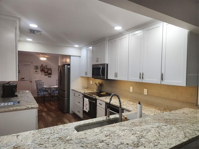 3411 AVENIDA MADERA A, Bradenton, FL 34210
