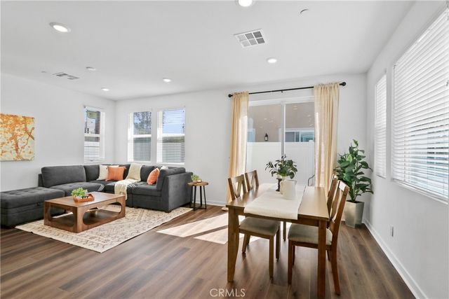 1416 Plaza Del Amo, Torrance, CA 90501