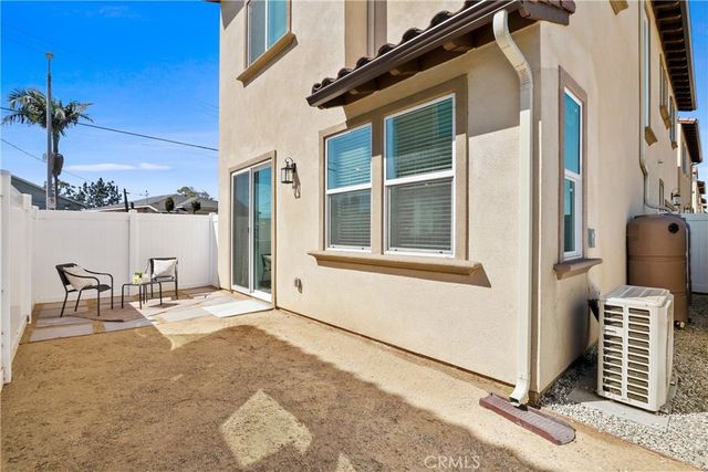 1416 Plaza Del Amo, Torrance, CA 90501