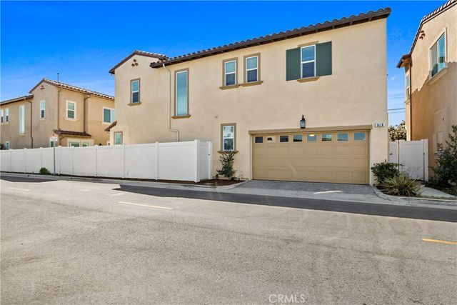 1416 Plaza Del Amo, Torrance, CA 90501