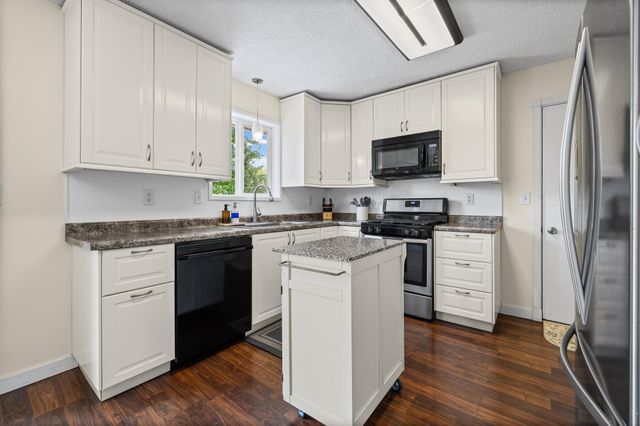 8296 Janero Avenue S, Cottage Grove, MN 55016