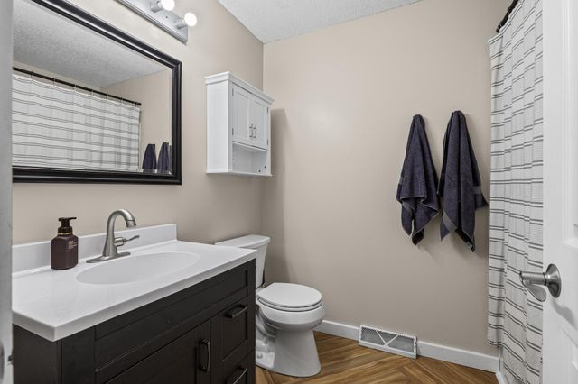 8296 Janero Avenue S, Cottage Grove, MN 55016