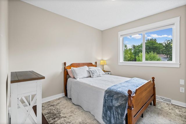 8296 Janero Avenue S, Cottage Grove, MN 55016