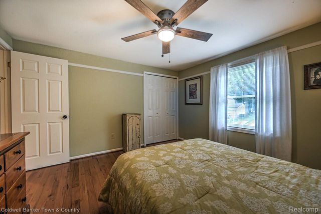 978 Oak Ridge Circle, Brighton, MI 48116