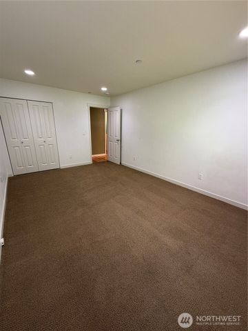 3181 Brown Loop, Dupont, WA 98327