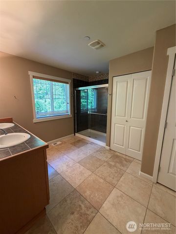 3181 Brown Loop, Dupont, WA 98327