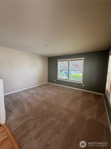 3181 Brown Loop, Dupont, WA 98327